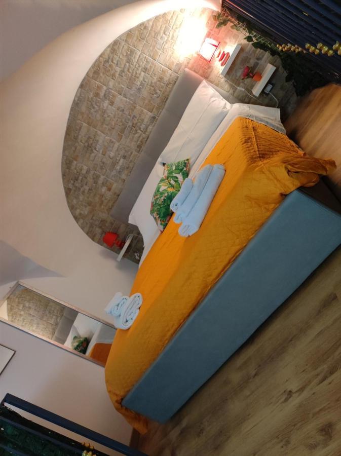 Robert Holiday Apartment Катанія Екстер'єр фото
