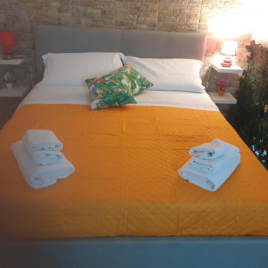 Robert Holiday Apartment Катанія Екстер'єр фото